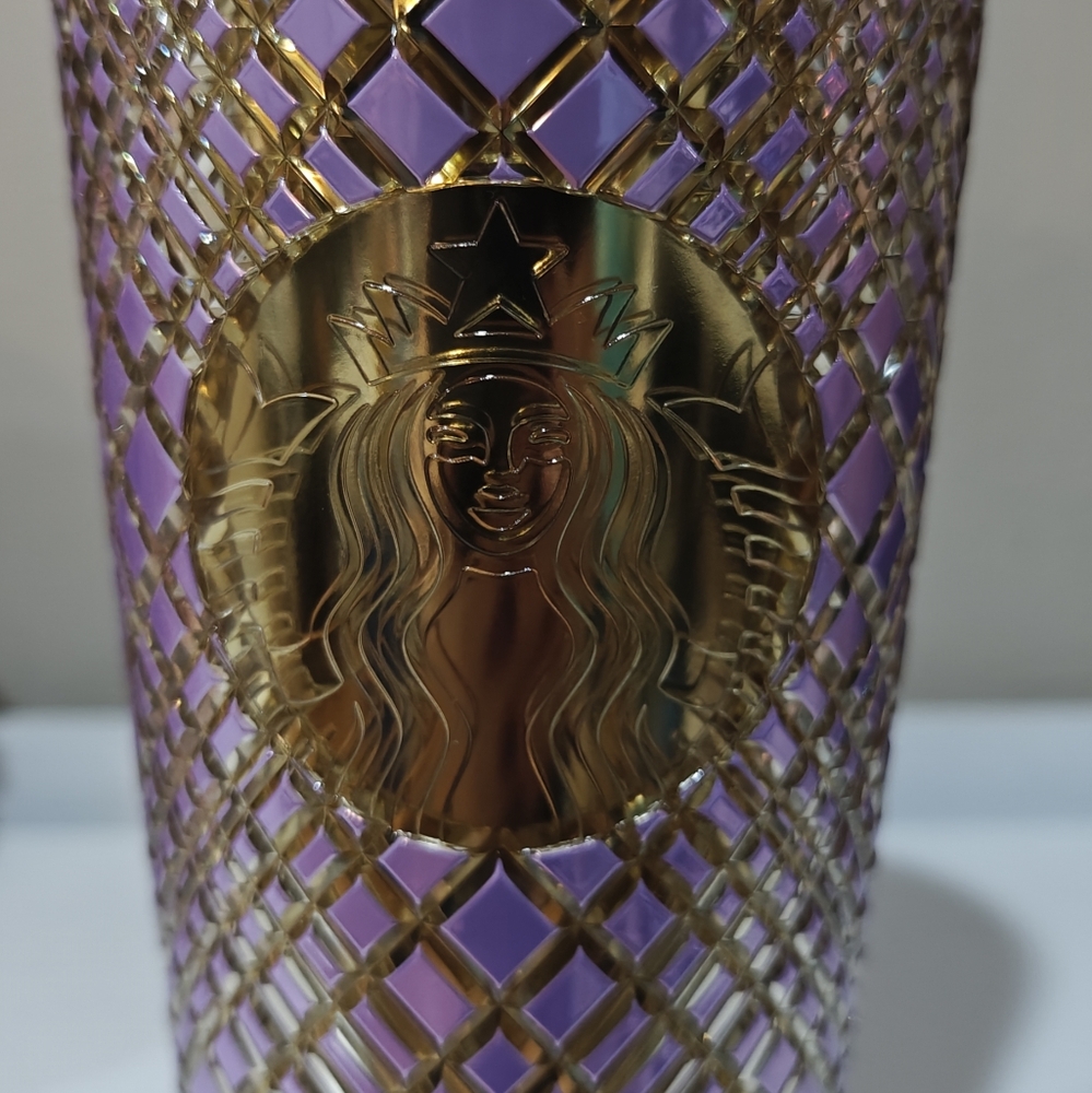 Sleeping Beauty Castle Tumbler - Picture 4 of 8